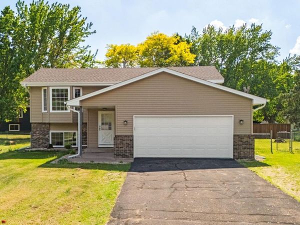 11874 Jonquil Street NW, Coon Rapids, MN 55433