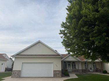 2084 Richway Lane SE, Owatonna, MN 55060