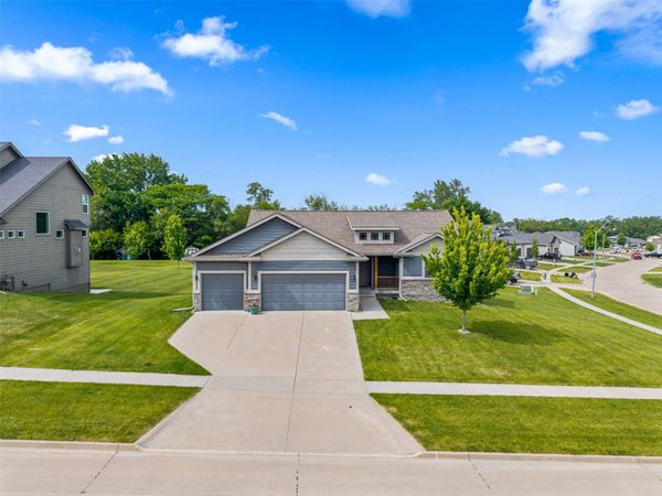 1100 Hunter Court, Adel, IA 50003