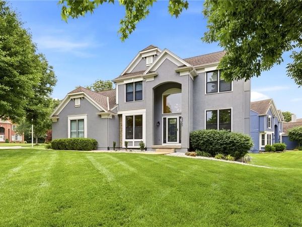3345 W 143rd Terrace, Overland Park, KS 66224