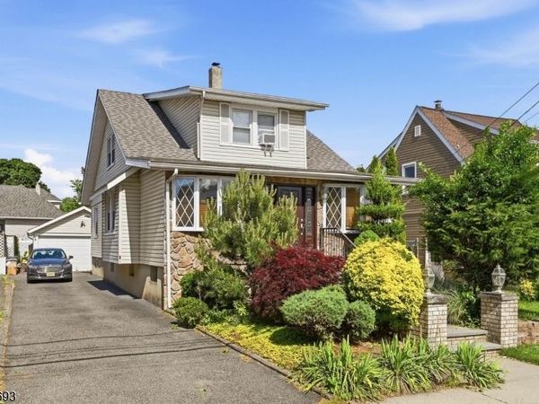 13 George St 2X, Fair Lawn, NJ 07410