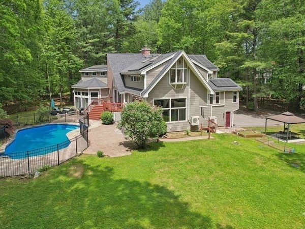 10 Cold Harbor Drive, Northborough, MA 01532
