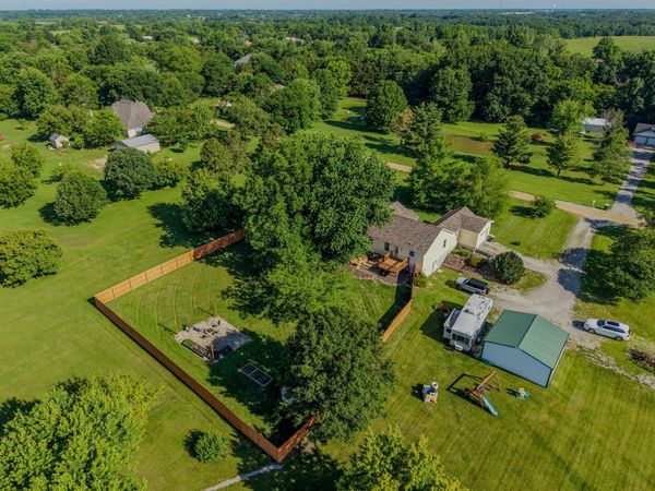 5542 Maple Leaf Drive, Fulton, MO 65251