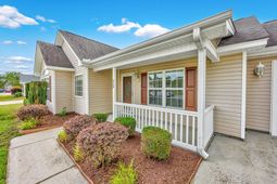 220 Loquat Ct. photo 4