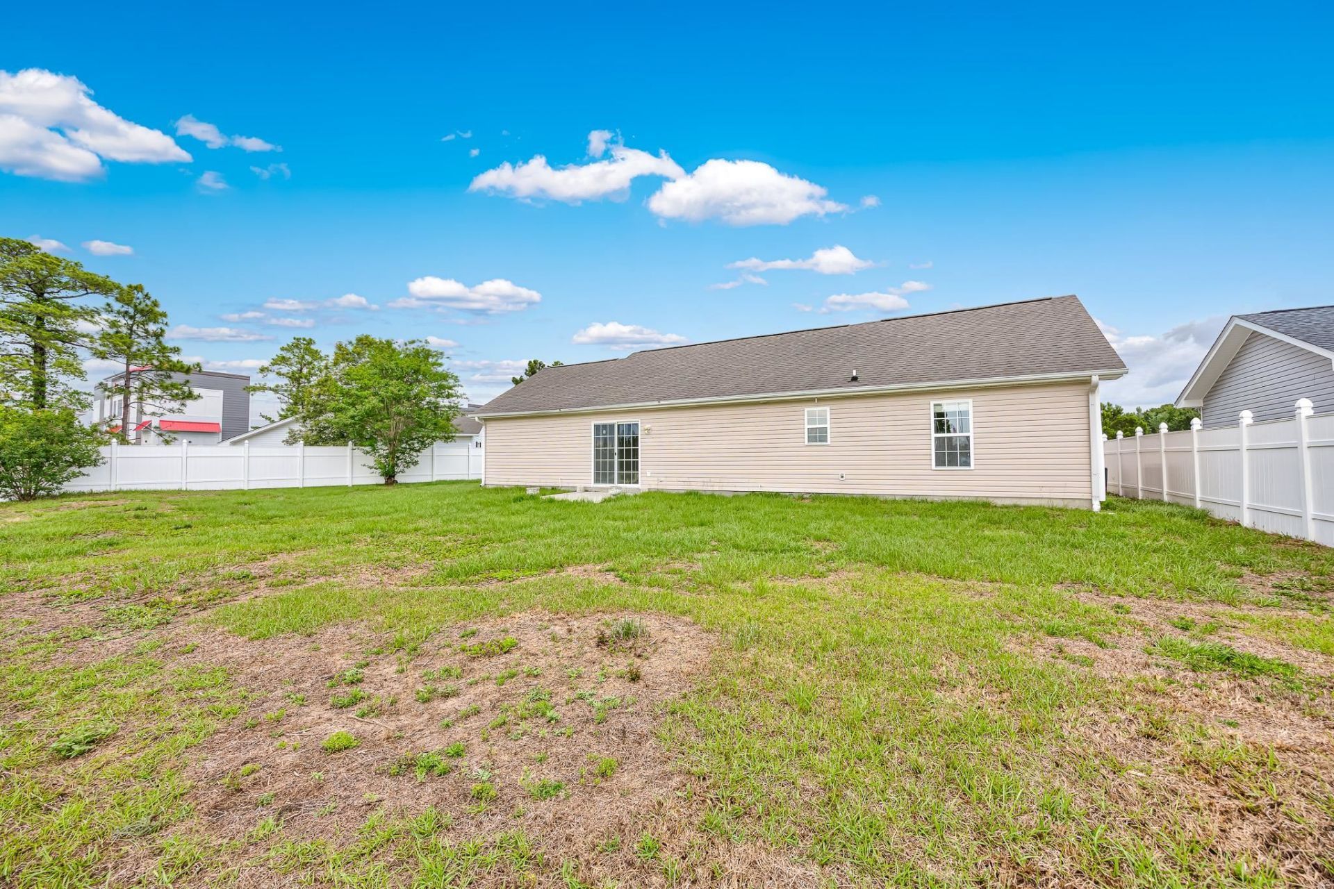 220 Loquat Ct. Photo 27