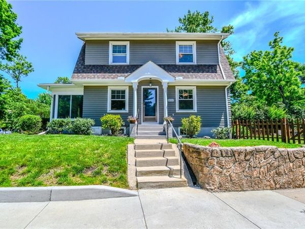 4 Dellwood Avenue, Oakwood, OH 45419