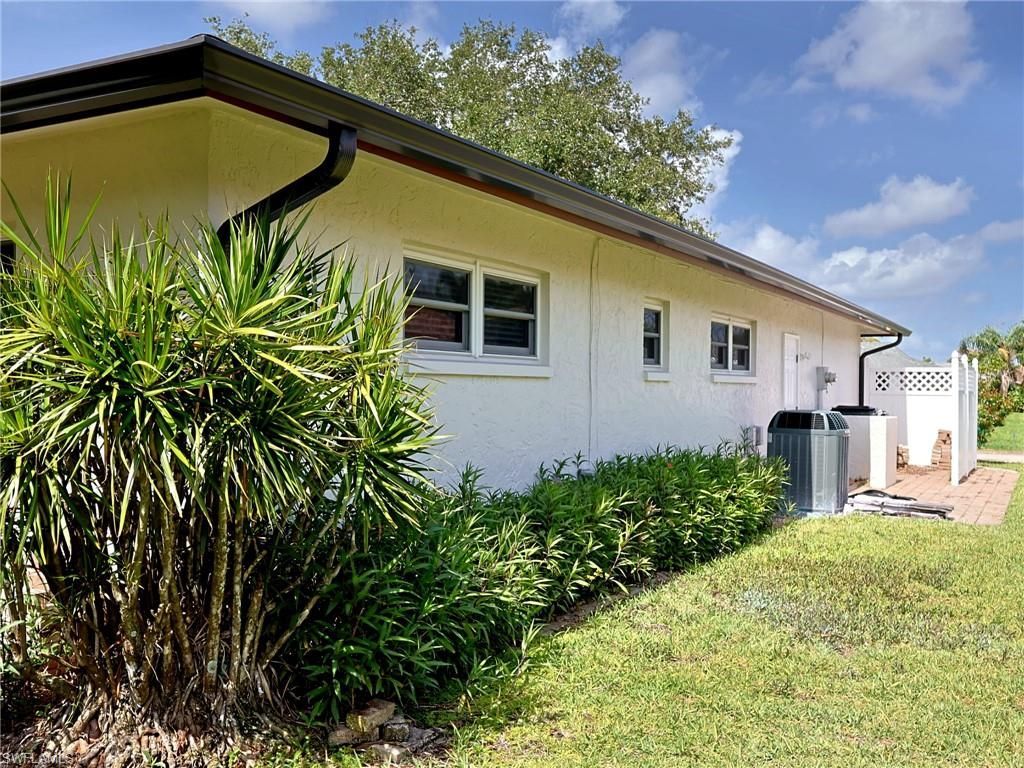 5416 Brandy Cir E, Fort Myers, FL 33919 Photo