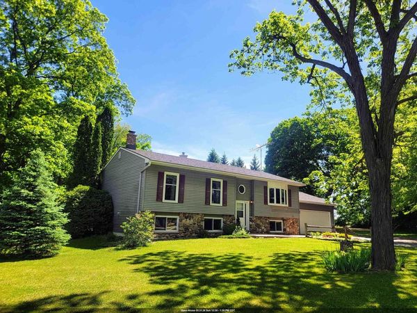 N4764 LARRY ROAD, New London, WI 54961