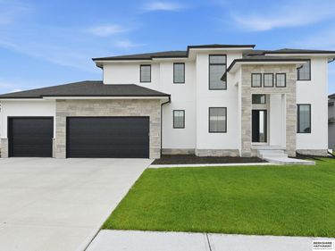 21113 Ellison Avenue, Omaha, NE 68022