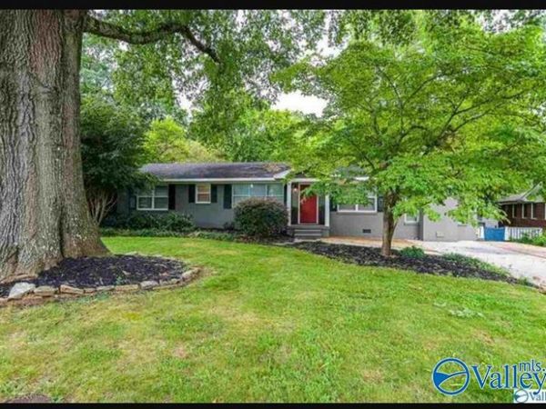 1805 Crestview Drive SE, Decatur, AL 35601