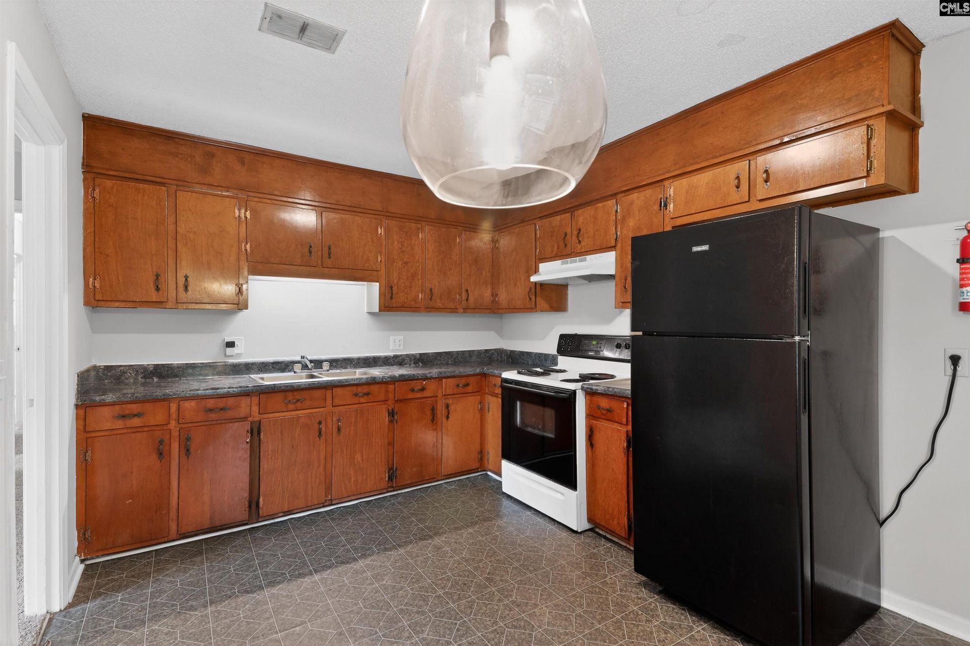 508 Rockhaven Drive  Photo 16