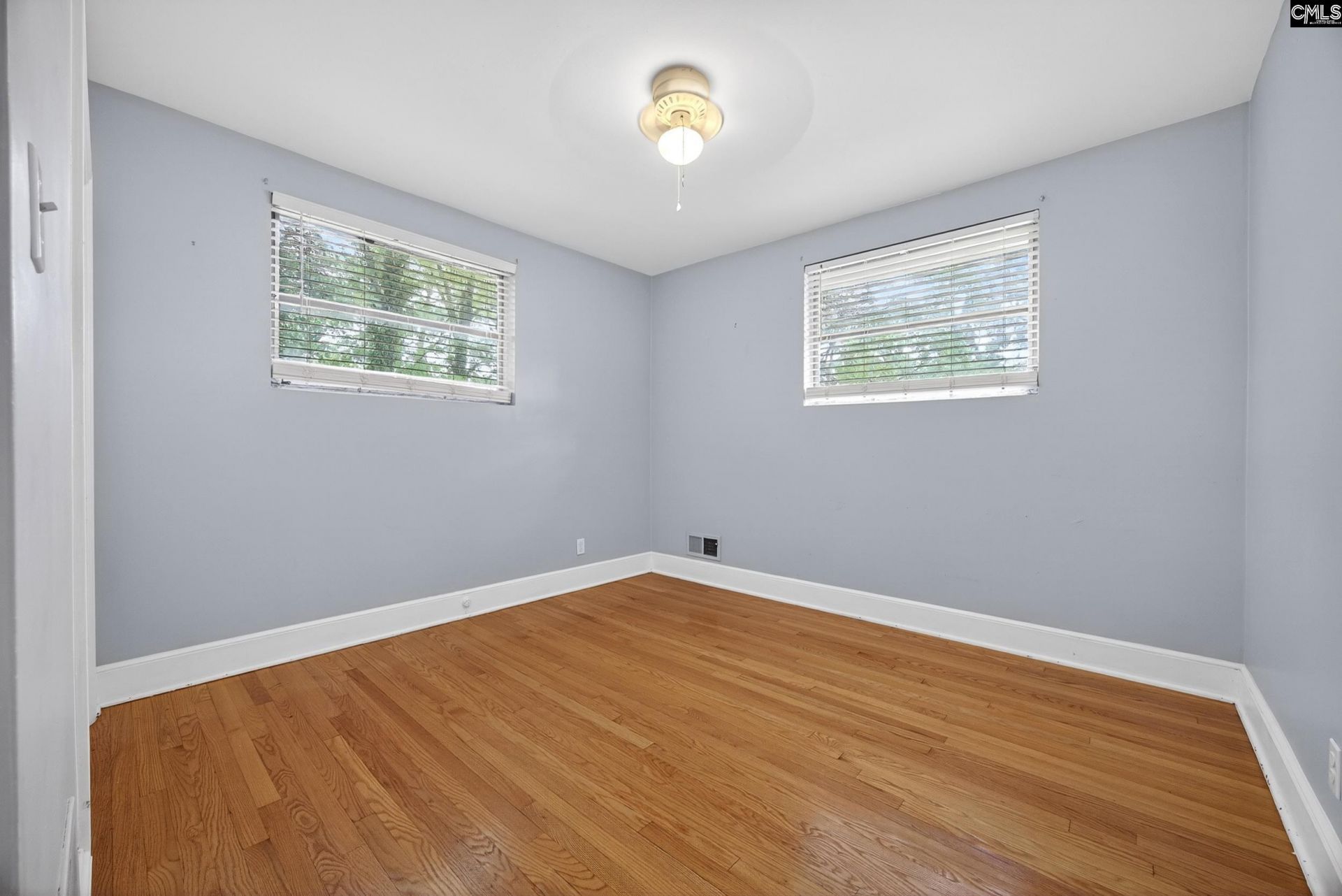 2231 Margurette Street  Photo 10