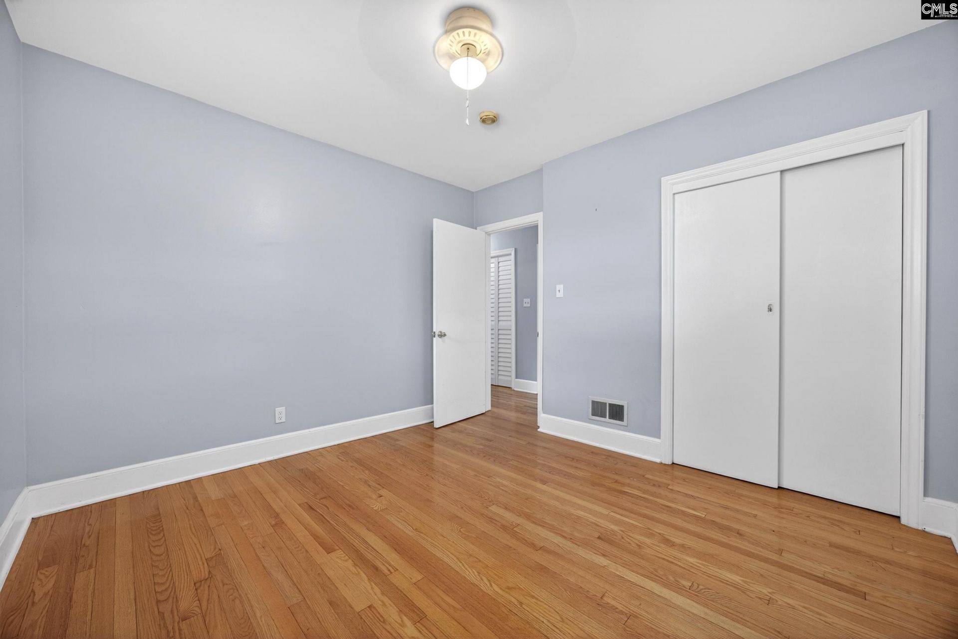2231 Margurette Street  Photo 10