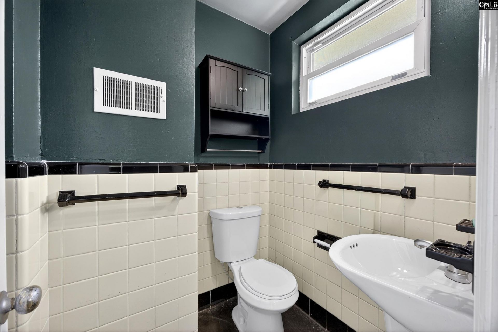 2231 Margurette Street  Photo 11