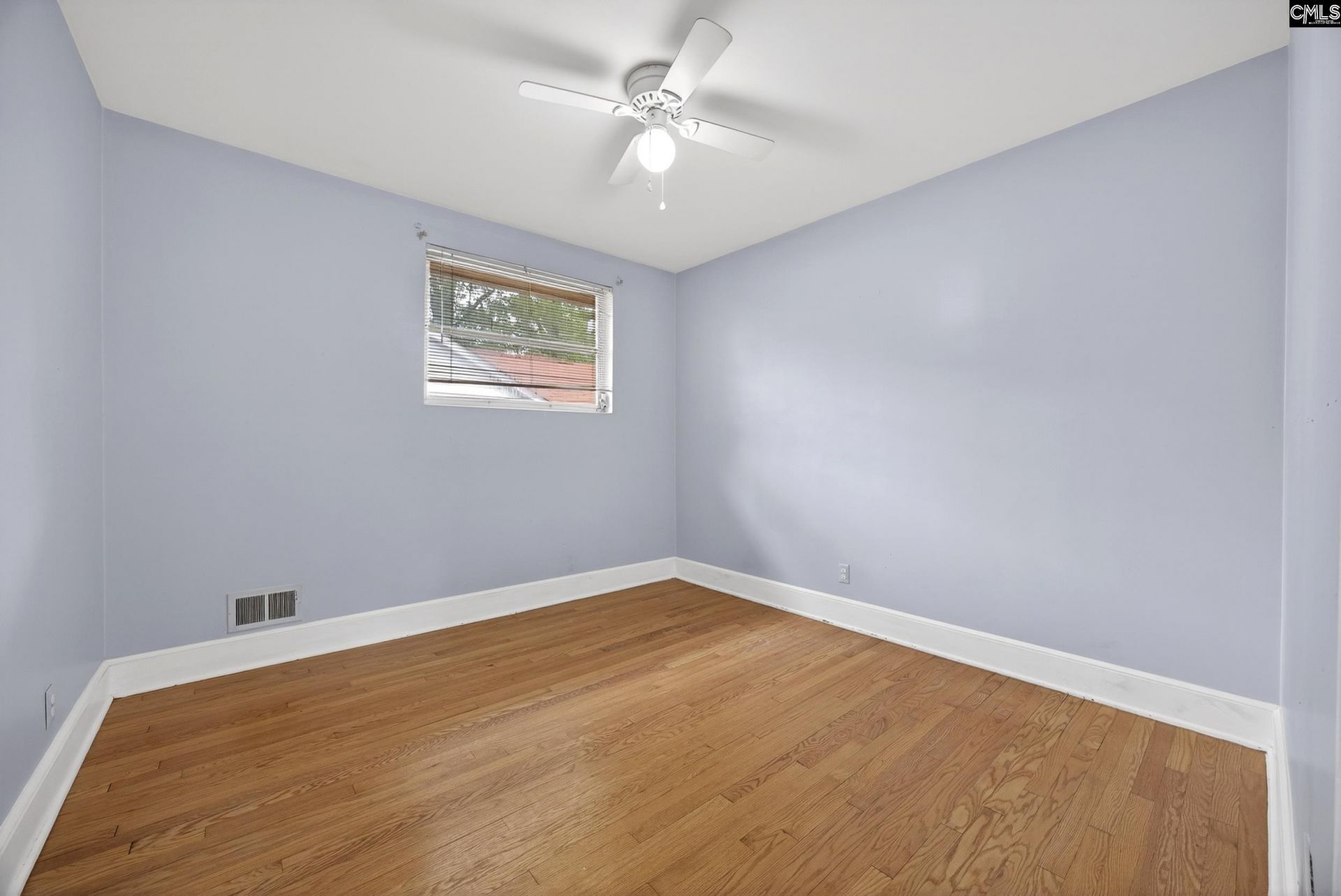 2231 Margurette Street  Photo 16