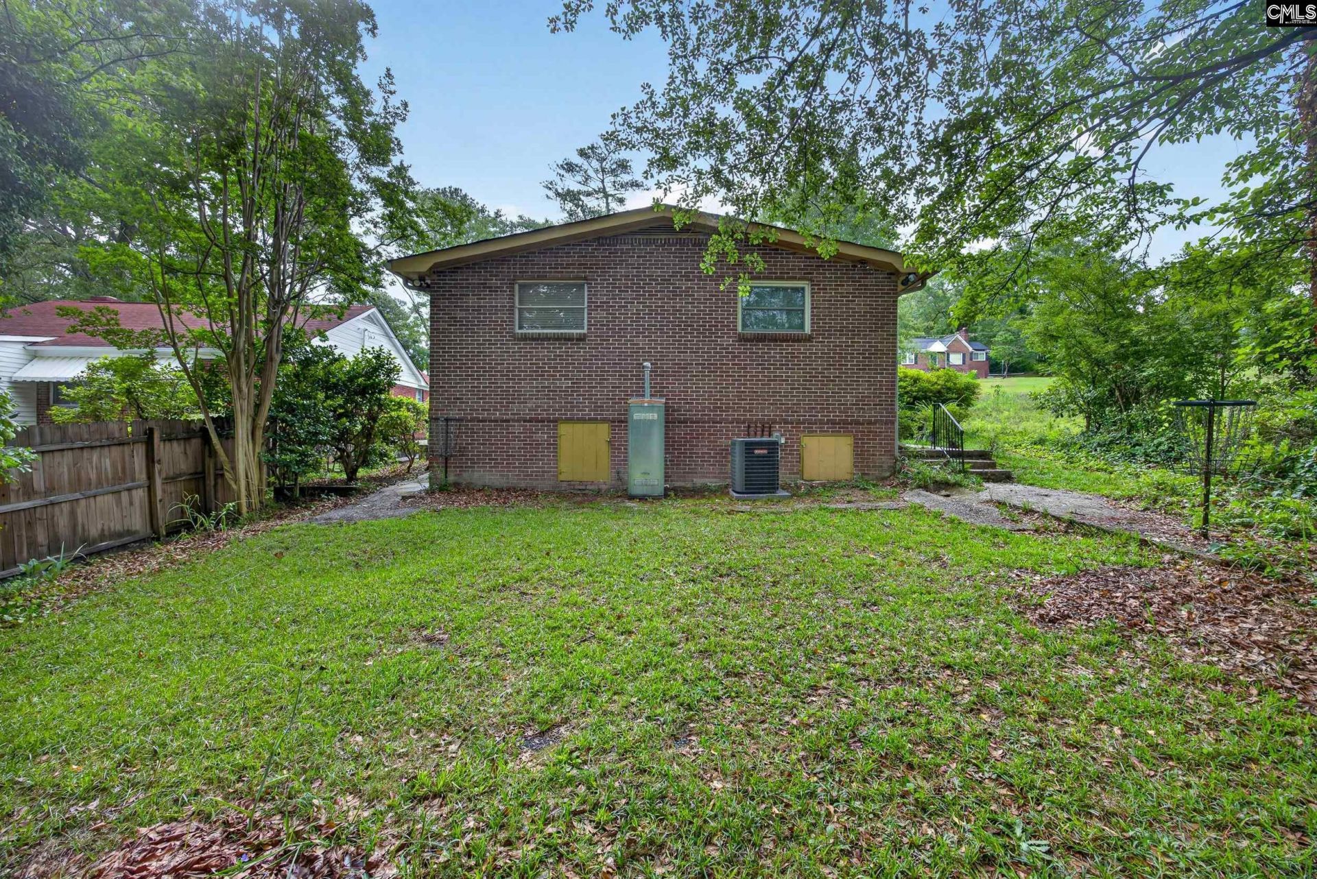 2231 Margurette Street  Photo 24