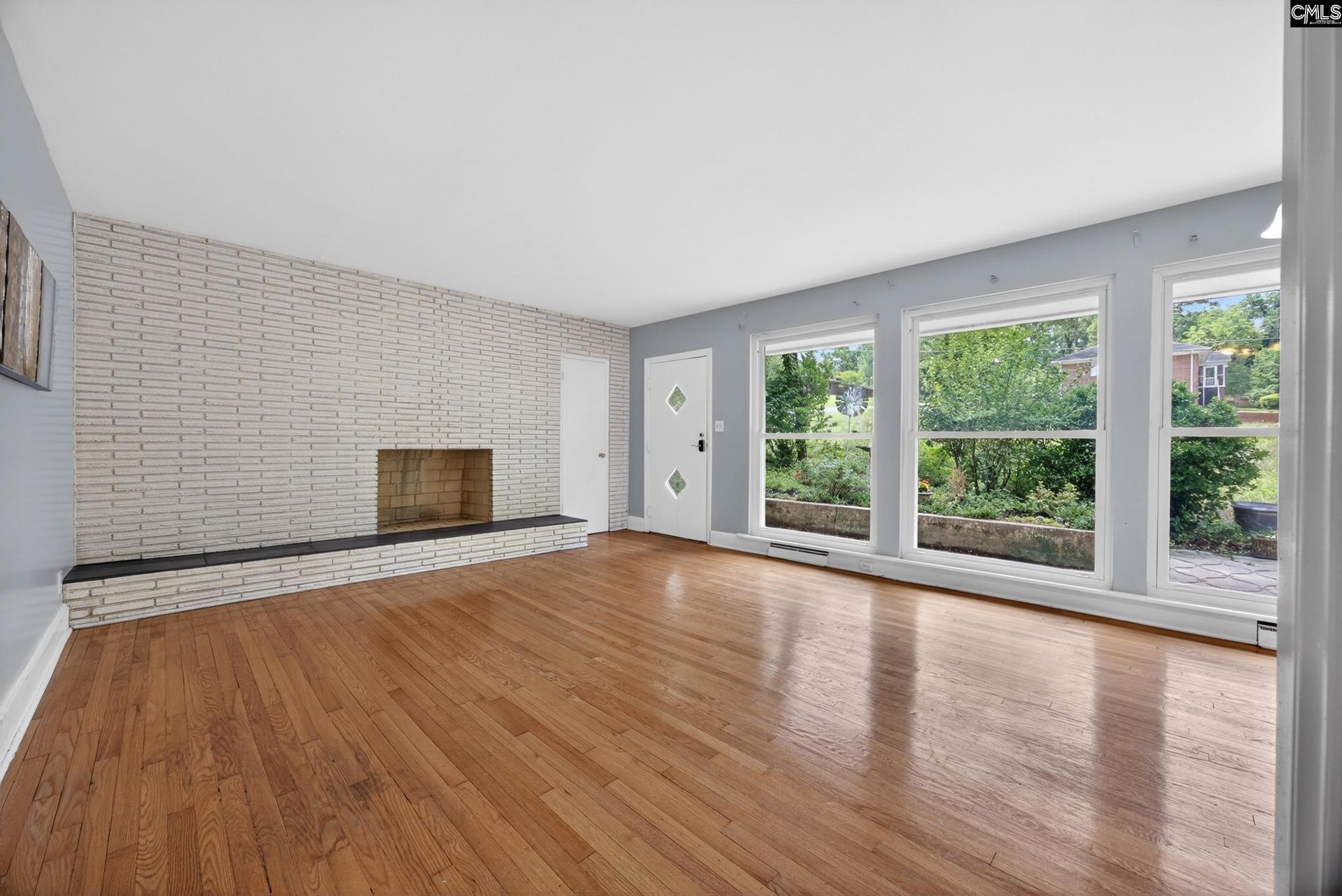 2231 Margurette Street  Photo 4