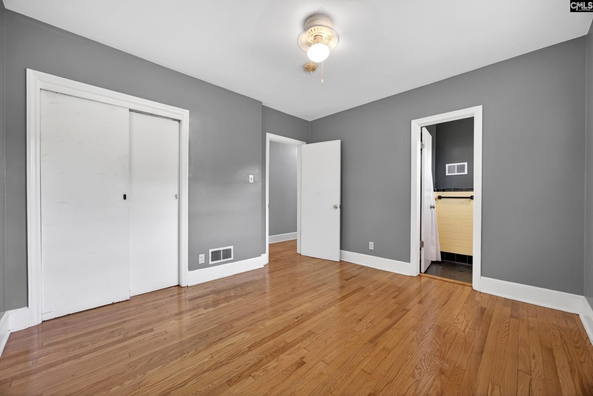 2231 Margurette Street  Photo 9