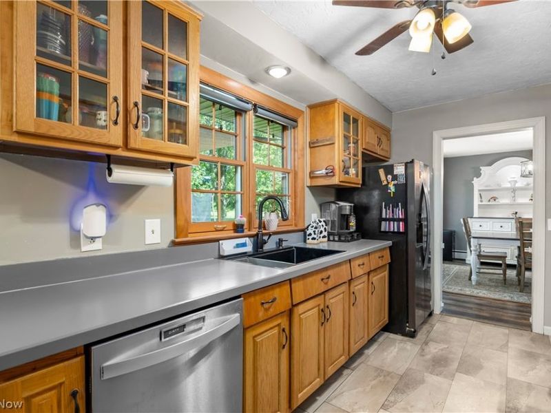 1908 Wallace Lane, Lorain, OH 44053 Photo 15