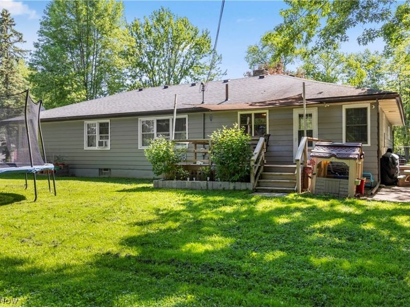 1908 Wallace Lane, Lorain, OH 44053 Photo 3
