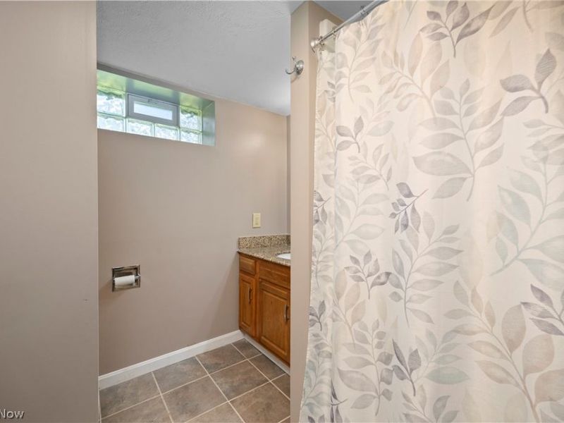 1908 Wallace Lane, Lorain, OH 44053 Photo 36