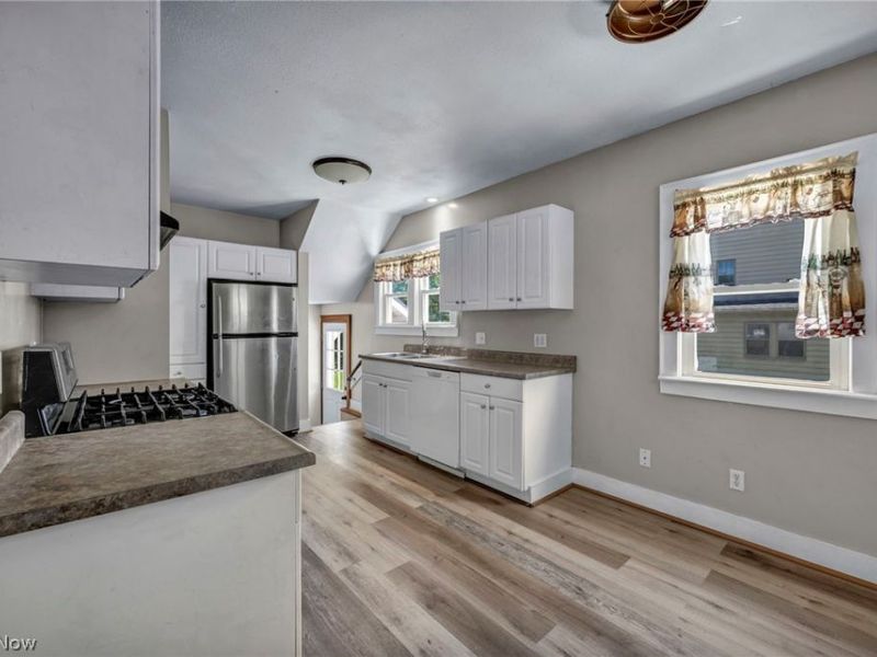167 N Hazelwood Avenue , Youngstown, OH 44509 Photo 10
