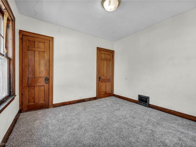 167 N Hazelwood Avenue , Youngstown, OH 44509 Photo 15