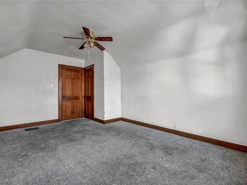 167 N Hazelwood Avenue , Youngstown, OH 44509 Photo 18