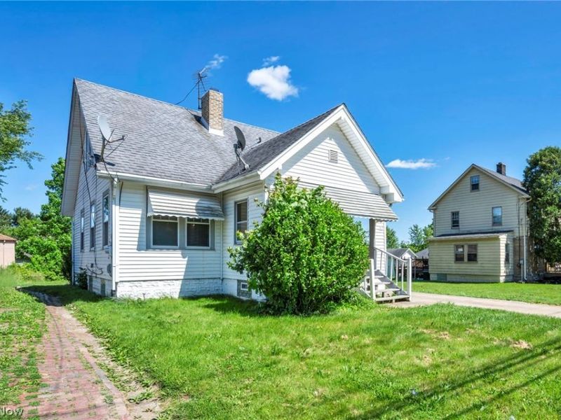 167 N Hazelwood Avenue , Youngstown, OH 44509 Photo 2