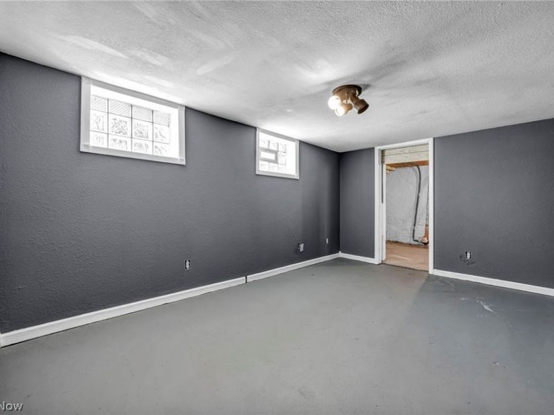 167 N Hazelwood Avenue , Youngstown, OH 44509 Photo 24