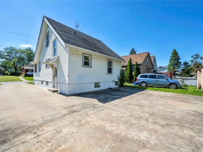 167 N Hazelwood Avenue , Youngstown, OH 44509 Photo 32