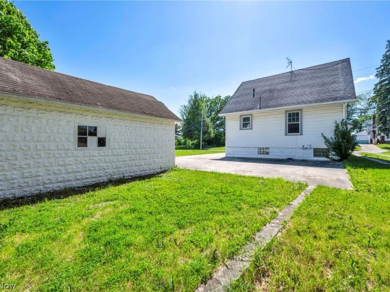 167 N Hazelwood Avenue , Youngstown, OH 44509 Photo 36