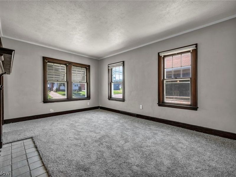 167 N Hazelwood Avenue , Youngstown, OH 44509 Photo 5