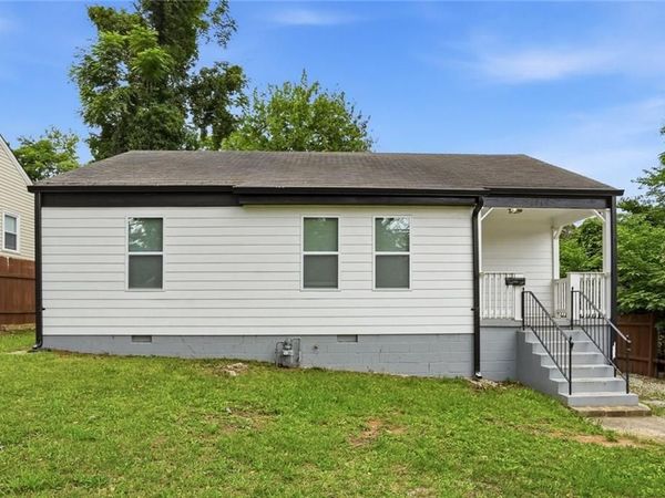2719 Blount St , East Point, GA 30344