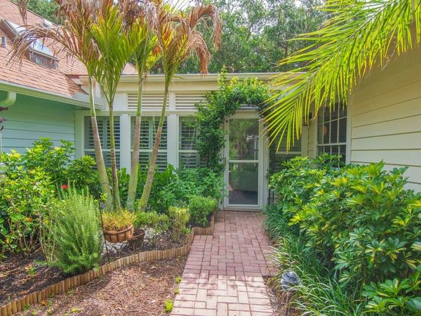 1538 Sabal Court, Vero Beach, FL 32963