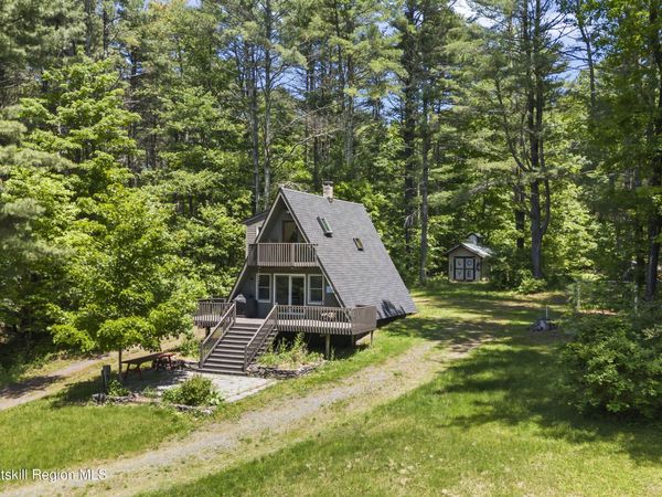 716 Sandy Plains Road, Leeds, NY 12451