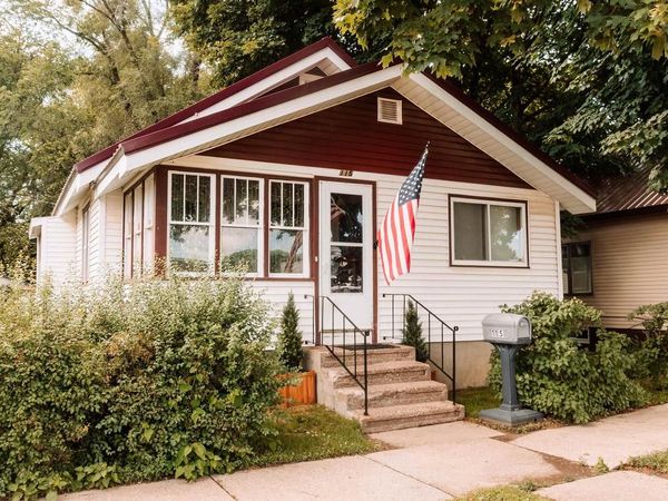 115 N Prairie Street, Prairie Du Chien, WI 53821
