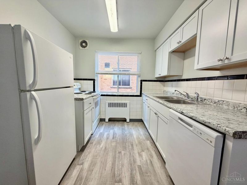 4635 Glenway, Cincinnati, OH 45238 Photo 3