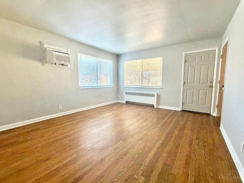 4635 Glenway, Cincinnati, OH 45238 Photo 8