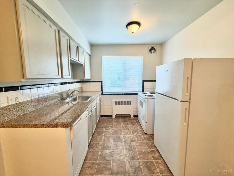 4635 Glenway, Cincinnati, OH 45238 Photo 9
