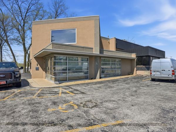 11324 Southwest Highway , Palos Hills, IL 60465