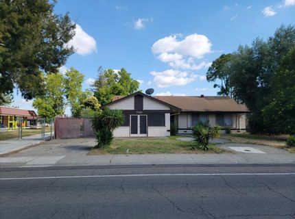 7548 Lindale Dr, Sacramento, CA 95828 Photo