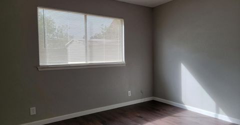 7548 Lindale Dr, Sacramento, CA 95828 Photo