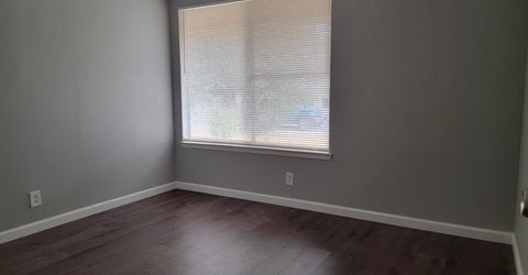 7548 Lindale Dr, Sacramento, CA 95828 Photo
