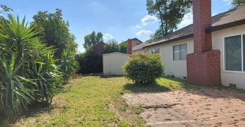 7548 Lindale Dr, Sacramento, CA 95828 Photo