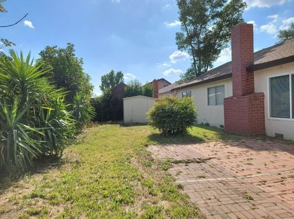7548 Lindale Dr, Sacramento, CA 95828 Photo