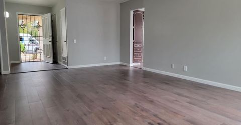 7548 Lindale Dr, Sacramento, CA 95828 Photo