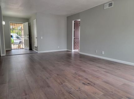 7548 Lindale Dr, Sacramento, CA 95828 Photo