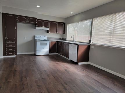 7548 Lindale Dr, Sacramento, CA 95828 Photo
