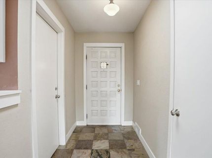 3735 Hillcrest Ln, Sacramento, CA 95821 Photo